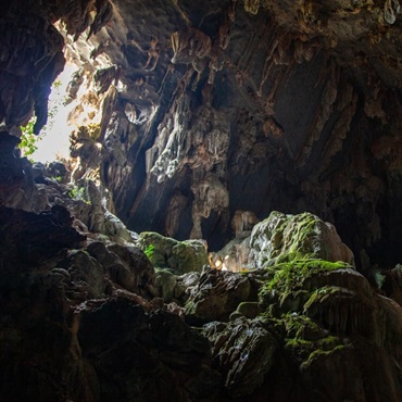 Grotta di Tham Phu Kham | Canva | Top 5 Laos