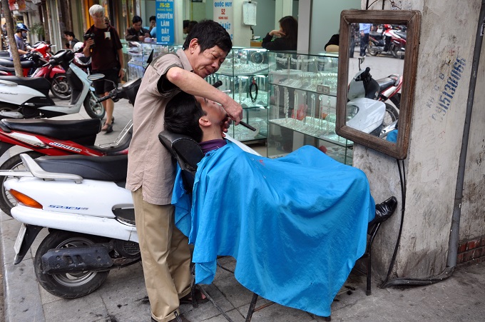 Barbiere Hanoi